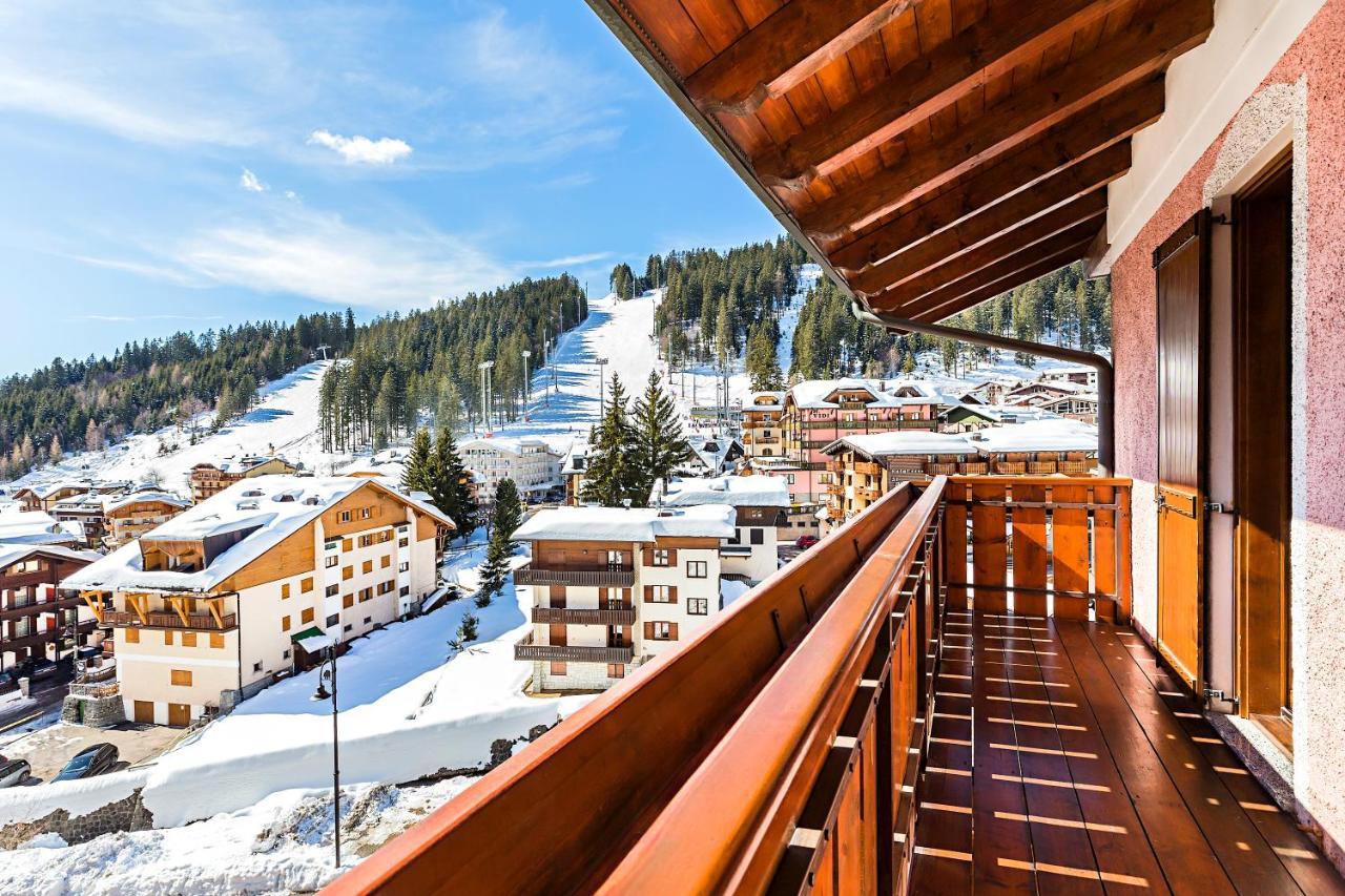 Hotel Cristiania Madonna di Campiglio Exterior photo